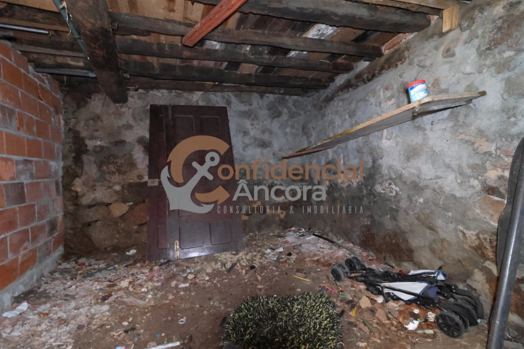 Moradia T2 para Venda em São Paio Foto 4