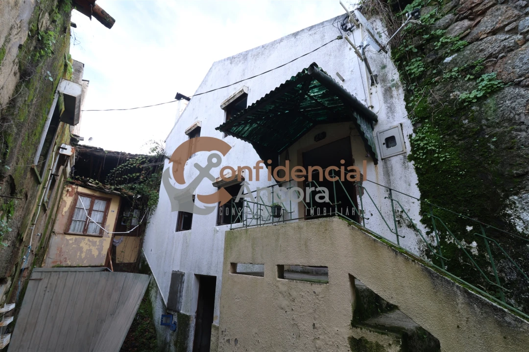 Moradia T2 para Venda em São Paio Foto 1