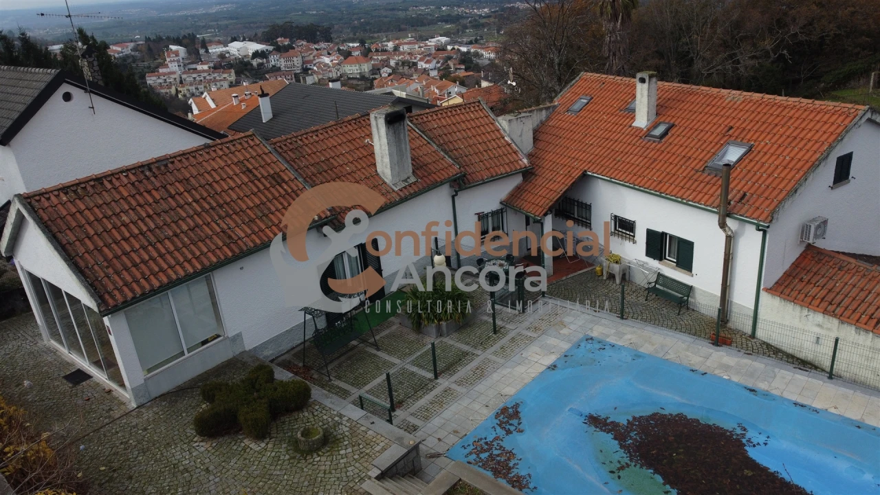 Moradia T6 para Venda em Gouveia (São Pedro e São Julião) Foto 60