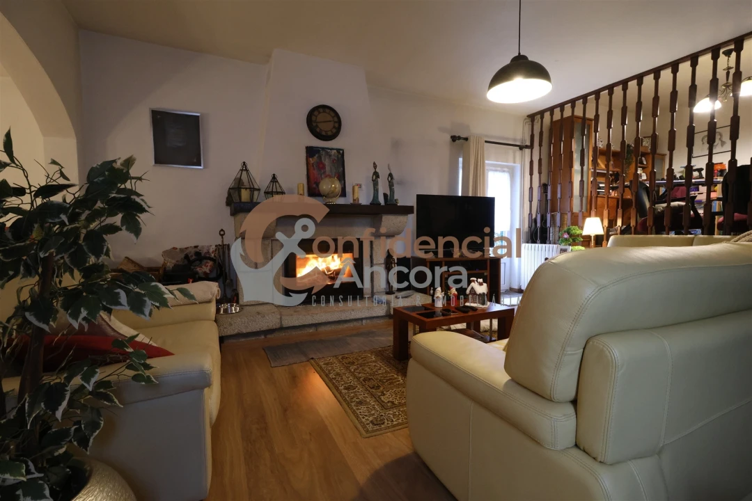 Moradia T6 para Venda em Gouveia (São Pedro e São Julião) Foto 17