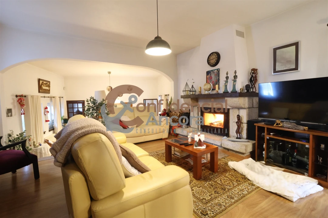 Moradia T6 para Venda em Gouveia (São Pedro e São Julião) Foto 19