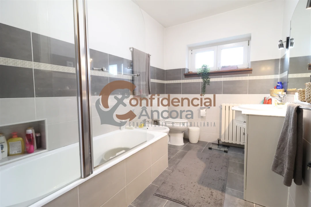 Moradia T6 para Venda em Gouveia (São Pedro e São Julião) Foto 7