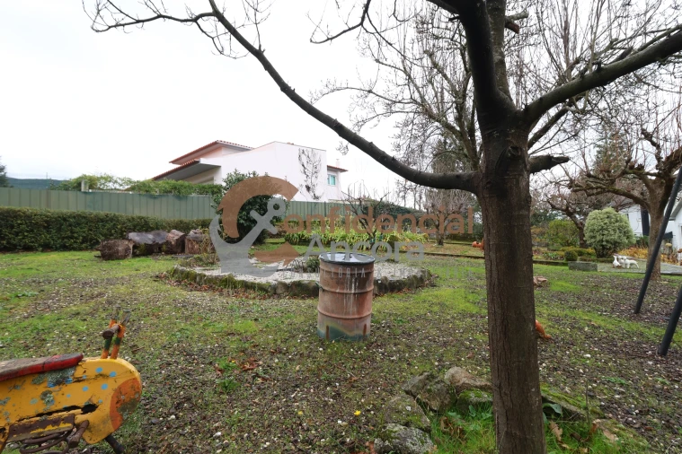 Moradia T6 para Venda em Gouveia (São Pedro e São Julião) Foto 44