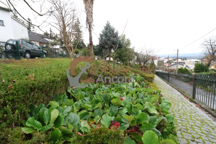 Moradia T6 para Venda em Gouveia (São Pedro e São Julião) Foto 39