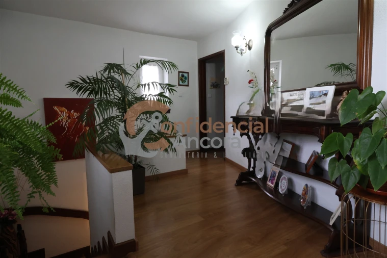 Moradia T6 para Venda em Gouveia (São Pedro e São Julião) Foto 2