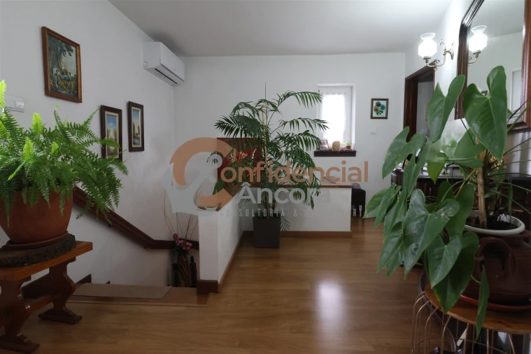 Moradia T6 para Venda em Gouveia (São Pedro e São Julião) Foto 3