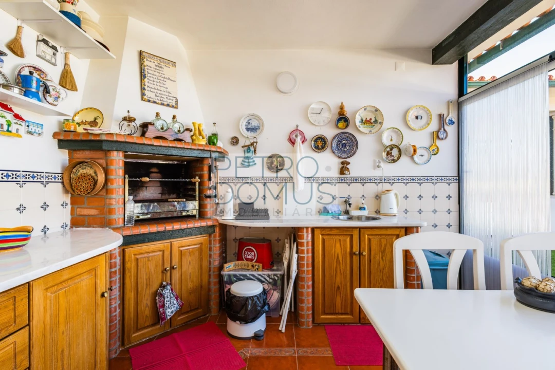 Moradia T4 para Venda em Maceira Foto 33