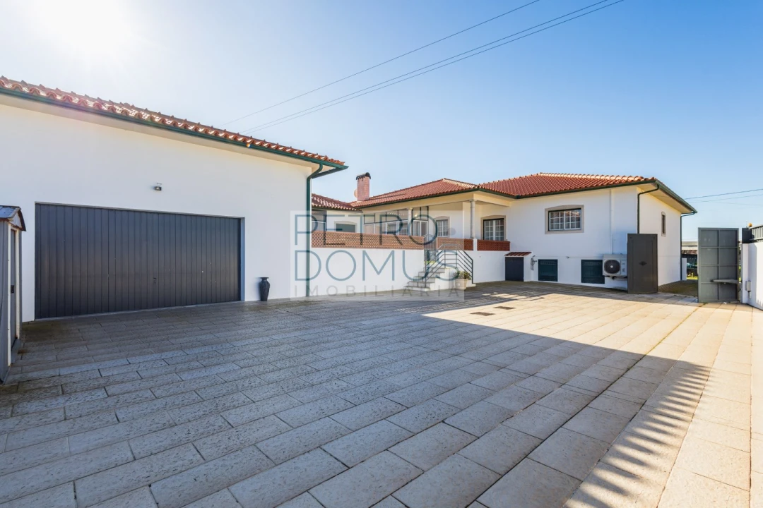 Moradia T4 para Venda em Maceira Foto 34