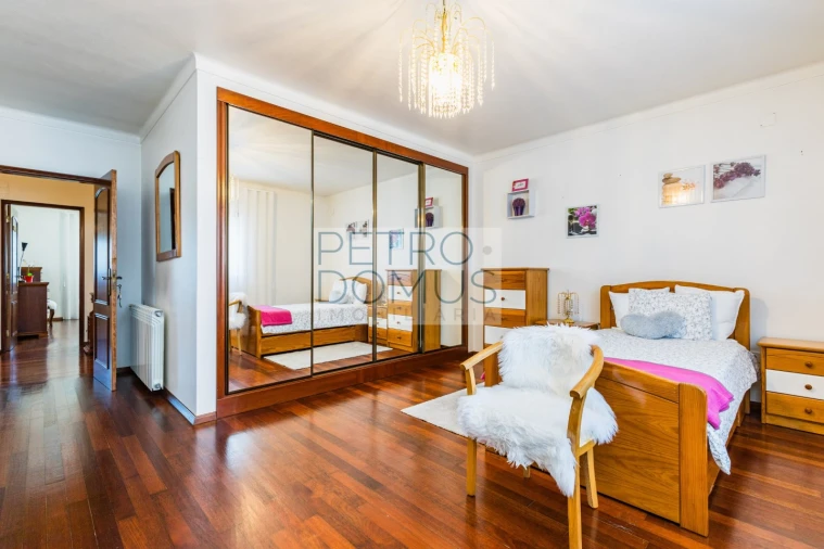 Moradia T4 para Venda em Maceira Foto 29