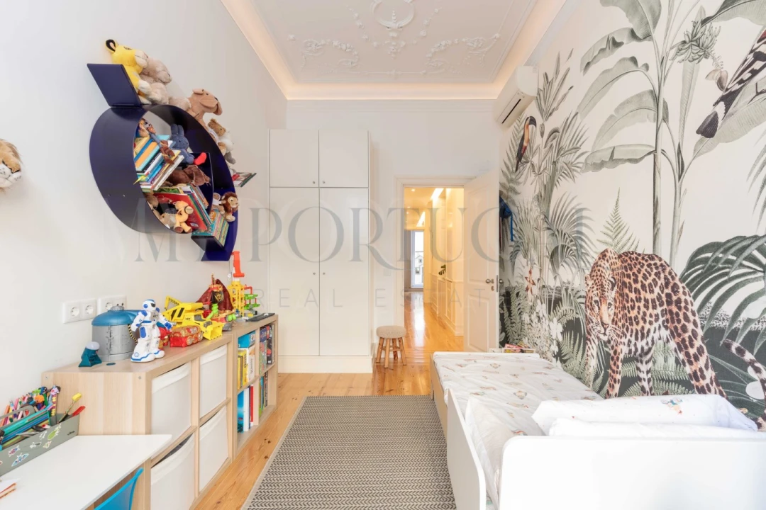 Apartamento T4 para Venda em Santo António Foto 4