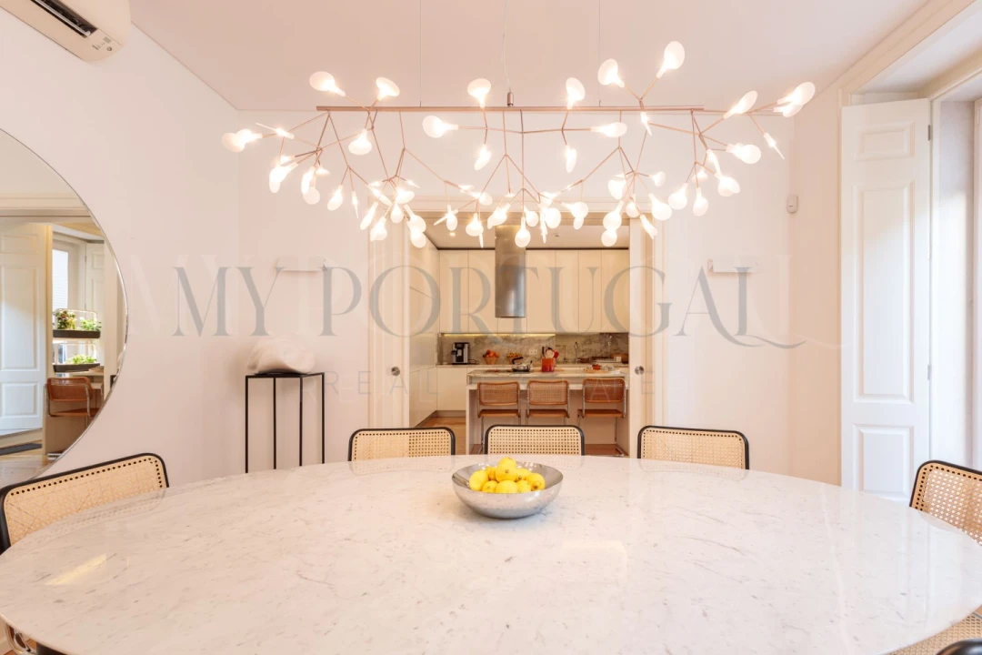 Apartamento T4 para Venda em Santo António Foto 13