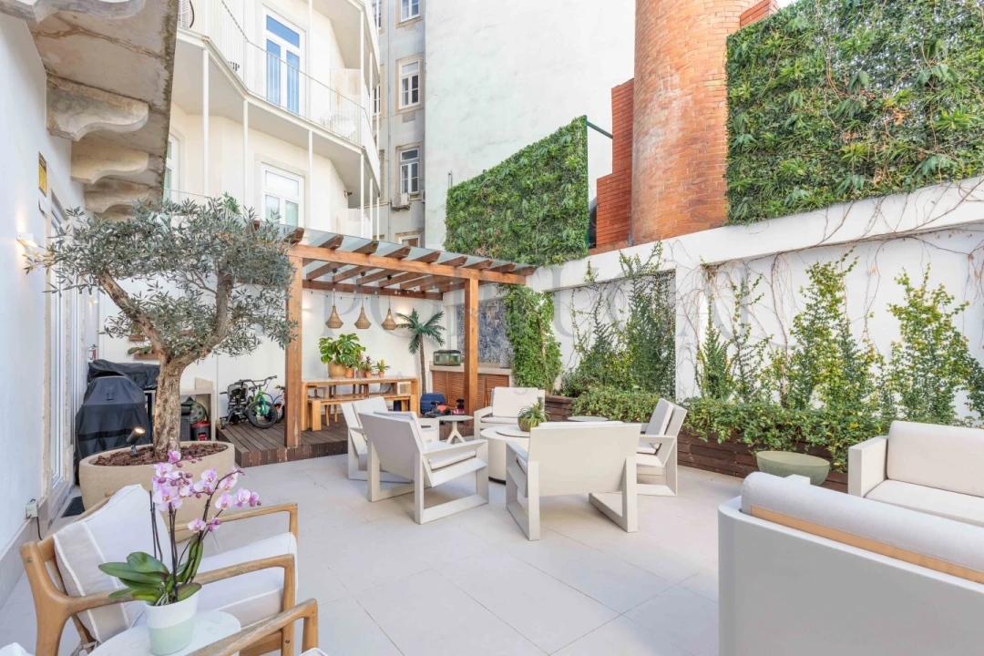 Apartamento T4 para Venda em Santo António Foto 19