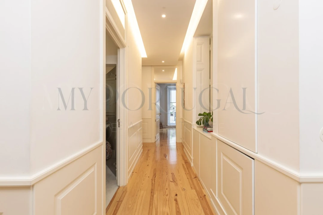 Apartamento T4 para Venda em Santo António Foto 28