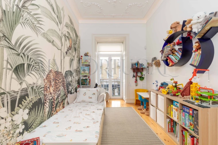 Apartamento T4 para Venda em Santo António Foto 3