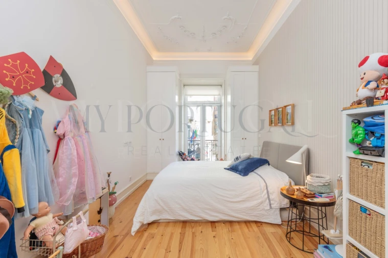 Apartamento T4 para Venda em Santo António Foto 32