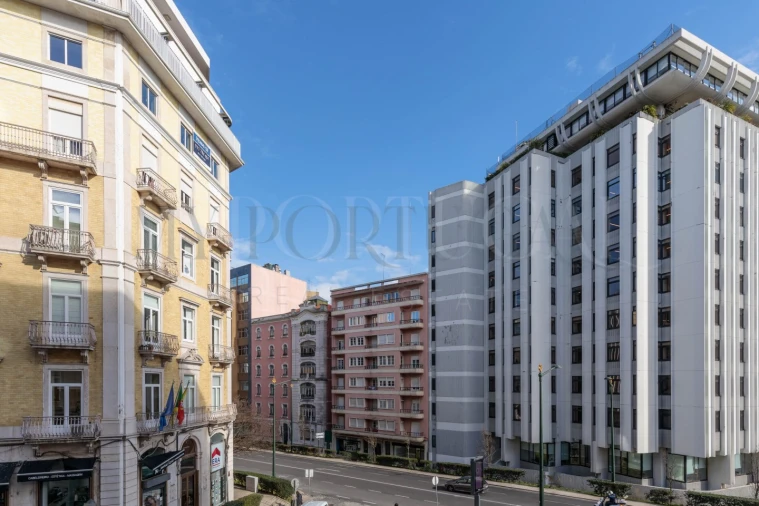 Apartamento T4 para Venda em Santo António Foto 34