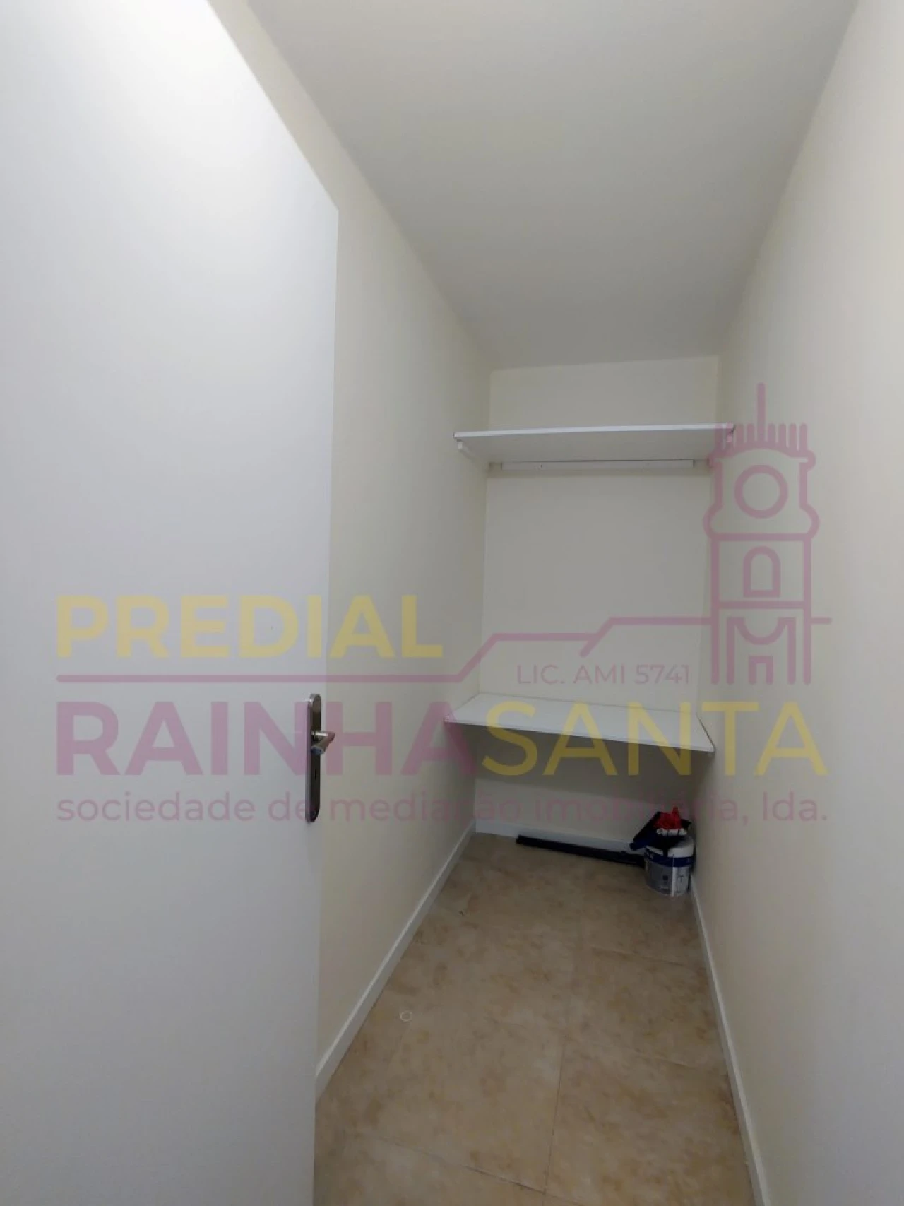 Apartamento T2 para Venda em Algueirão-Mem Martins Foto 4