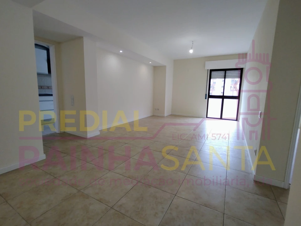 Apartamento T2 para Venda em Algueirão-Mem Martins Foto 7