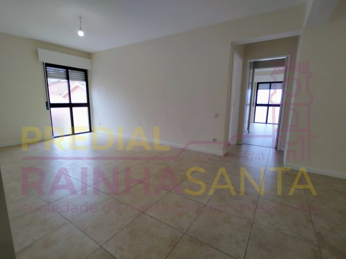 Apartamento T2 para Venda em Algueirão-Mem Martins Foto 5