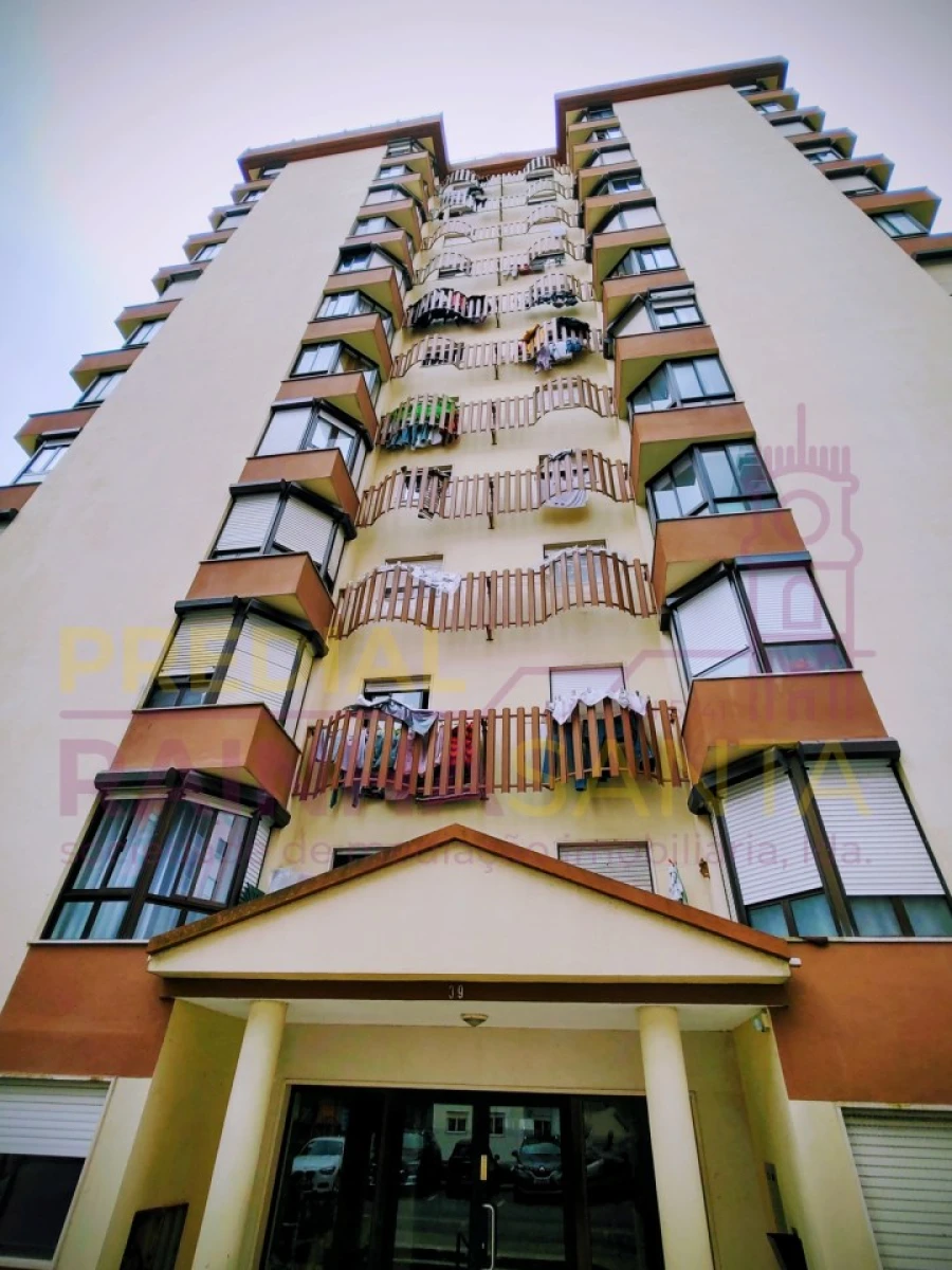 Apartamento T2 para Venda em Algueirão-Mem Martins Foto 15