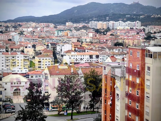 Apartamento T2 para Venda em Algueirão-Mem Martins Foto 16
