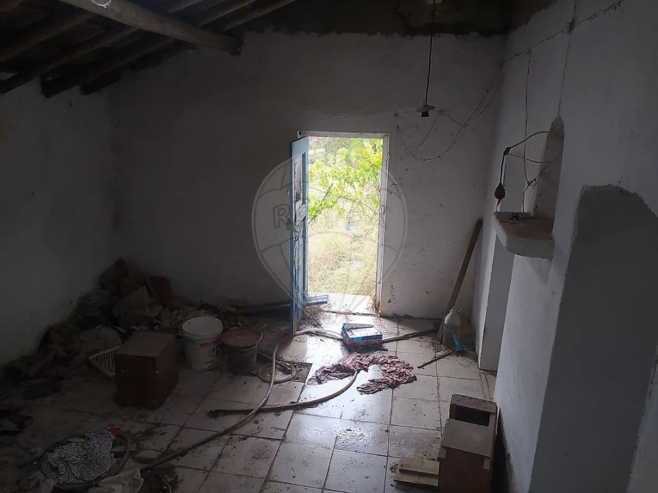 Moradia T5 para Venda em Alcanede Foto 12