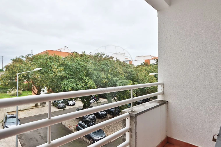 Apartamento T2 para Venda em São Domingos de Rana Foto 12