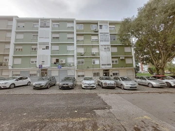 Apartamento T2 para Venda em Benfica
