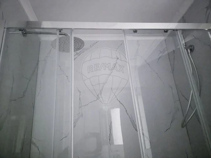 Apartamento T2 para Venda em Benfica Foto 4