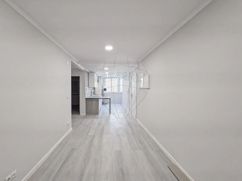 Apartamento T2 para Venda em Benfica Foto 8