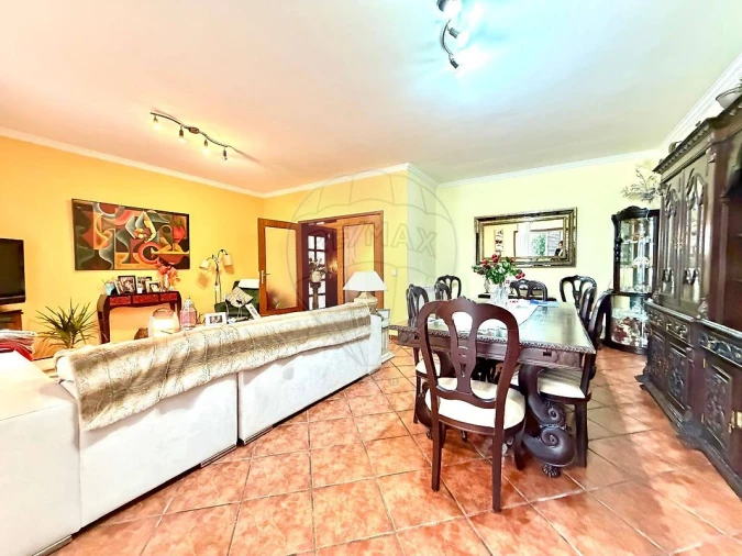 Moradia T3 para Venda em Serzedo e Perosinho Foto 4