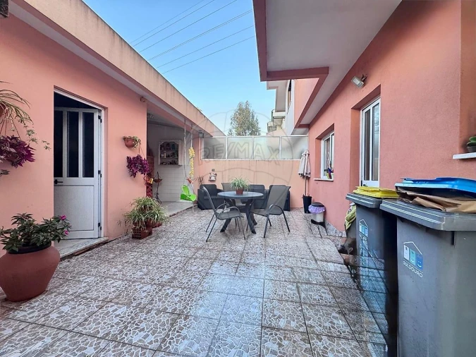 Moradia T3 para Venda em Serzedo e Perosinho Foto 11