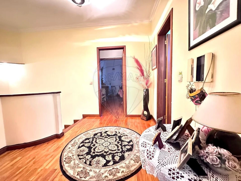 Moradia T3 para Venda em Serzedo e Perosinho Foto 23