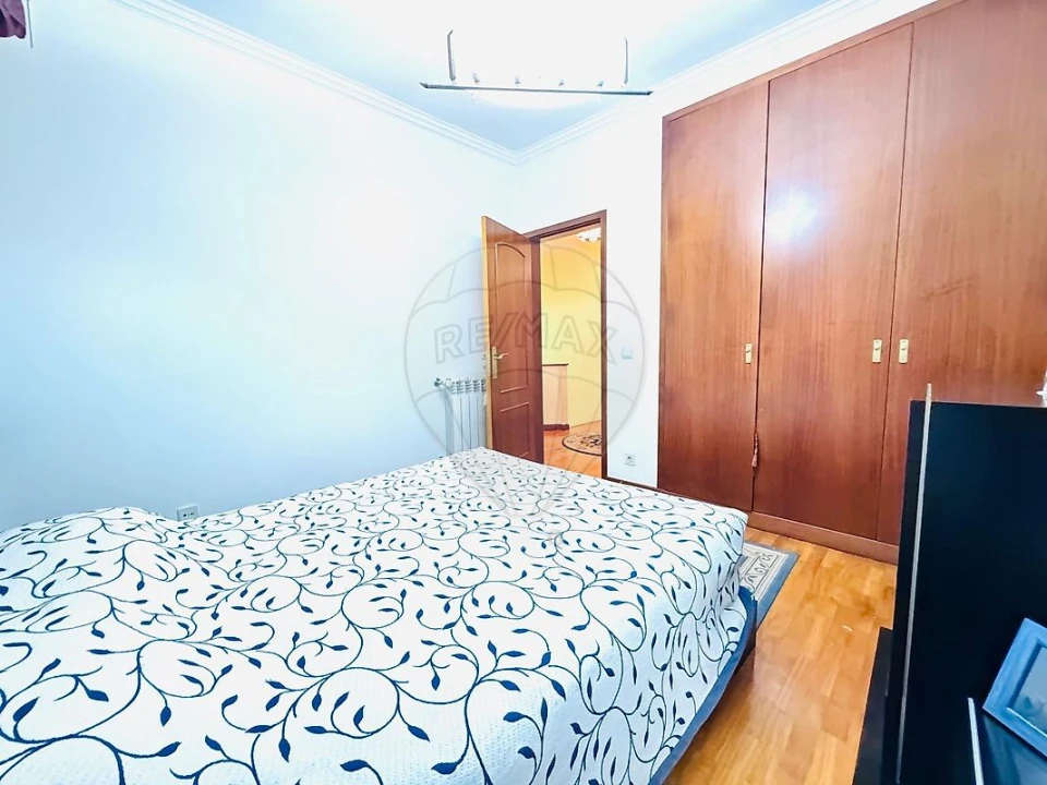 Moradia T3 para Venda em Serzedo e Perosinho Foto 31