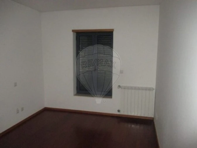 Apartamento T2 para Venda em Oliveira do Douro Foto 6