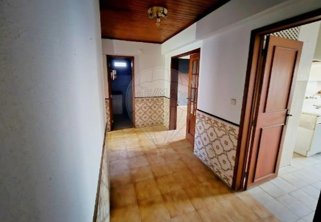 Apartamento T2 para Venda em Alcabideche Foto 4