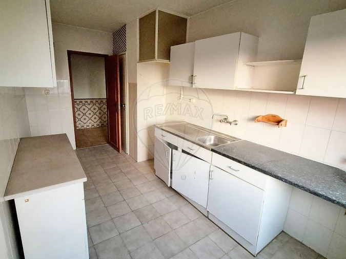 Apartamento T2 para Venda em Alcabideche Foto 5