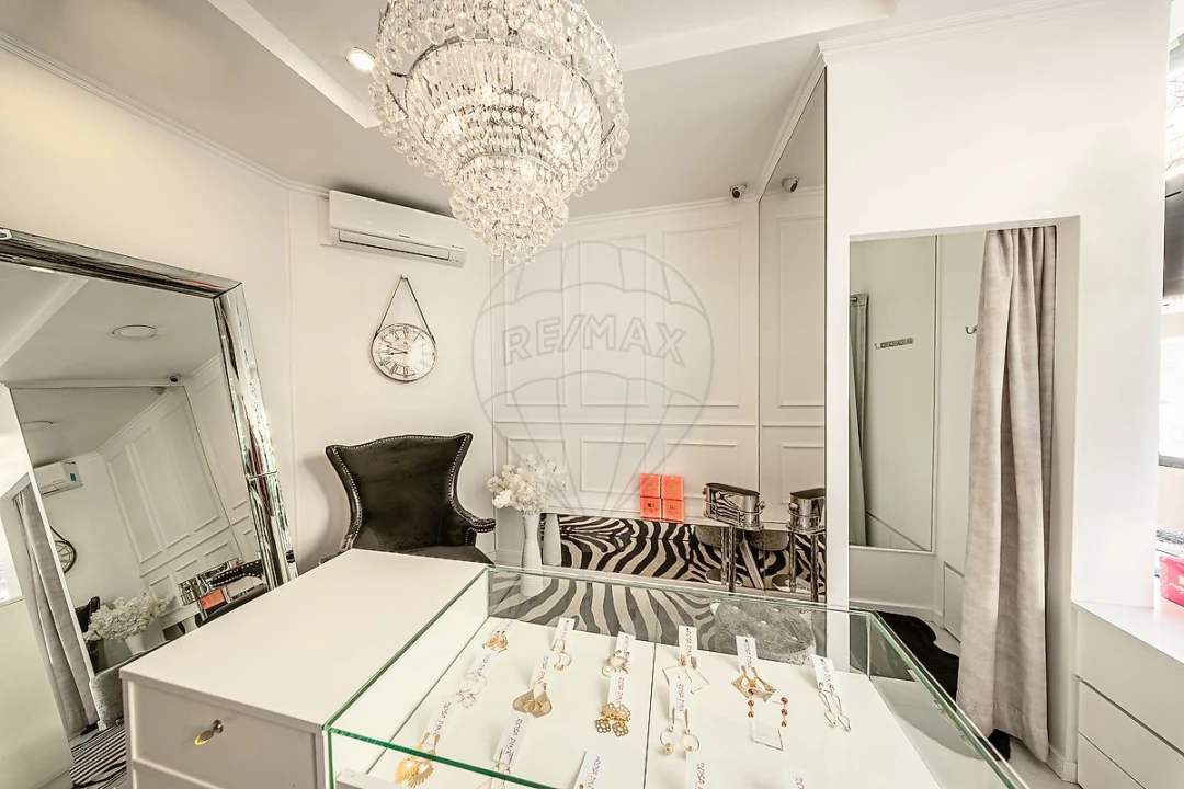 Loja para Venda em Santo António Foto 18