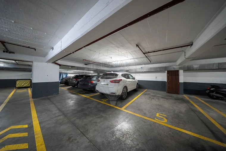 Loja para Venda em Santo António Foto 23