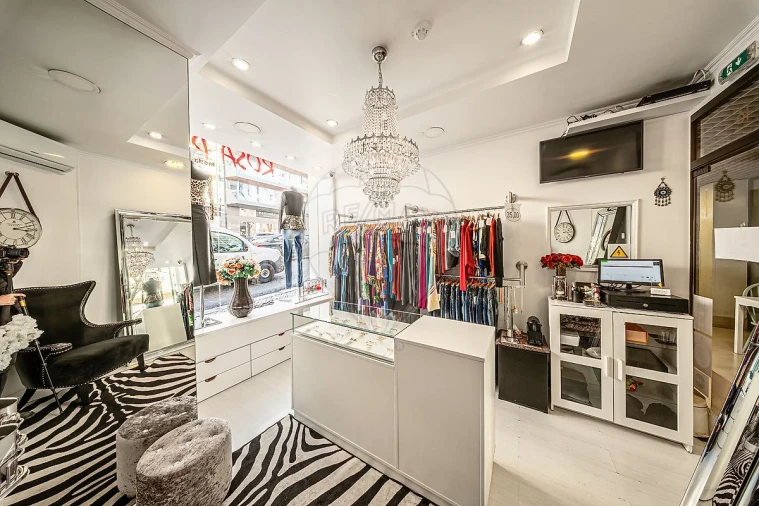 Loja para Venda em Santo António Foto 17