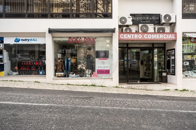 Loja para Venda em Santo António Foto 32