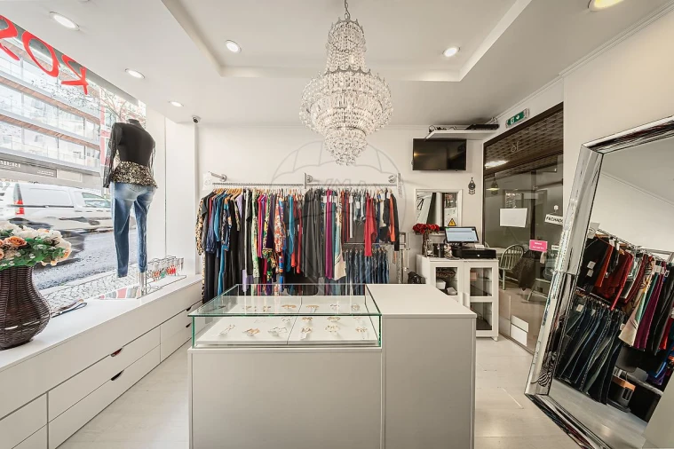 Loja para Venda em Santo António Foto 15