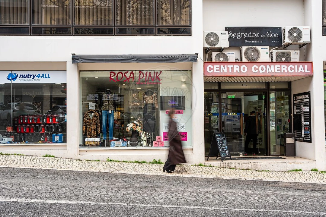Loja para Venda em Santo António Foto 33
