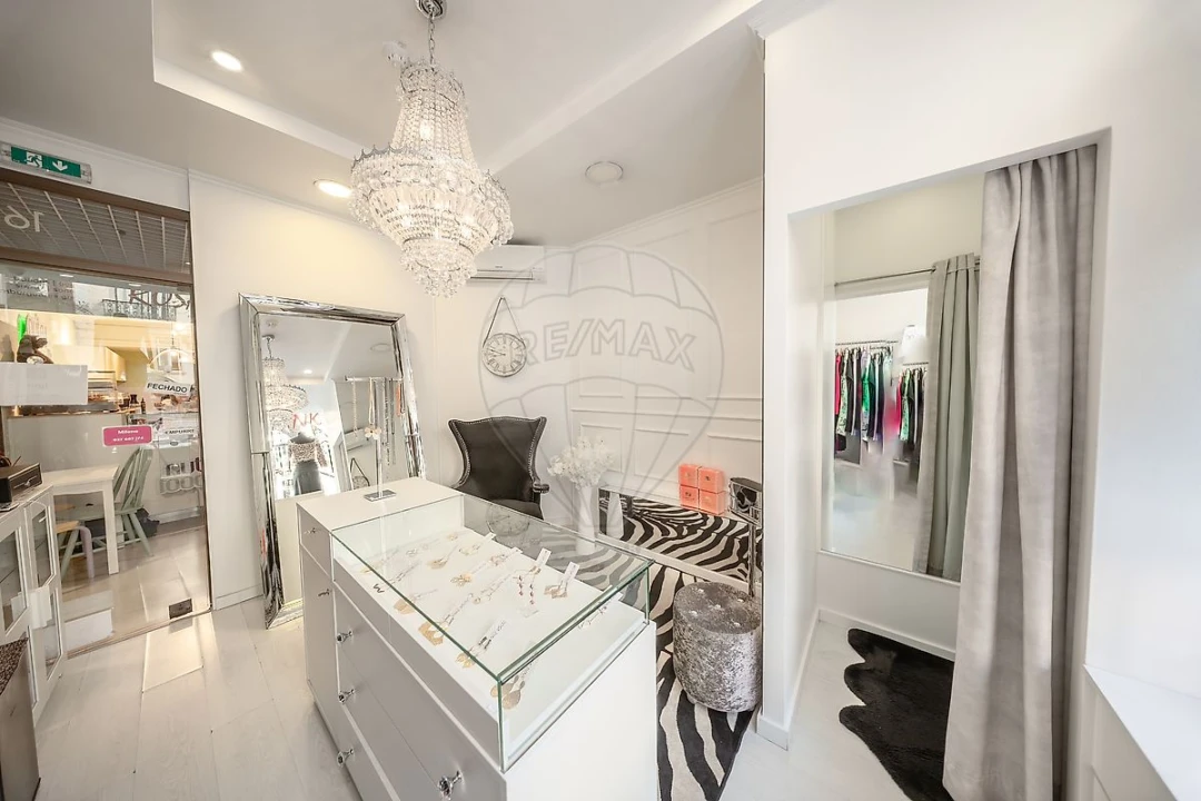 Loja para Venda em Santo António Foto 5