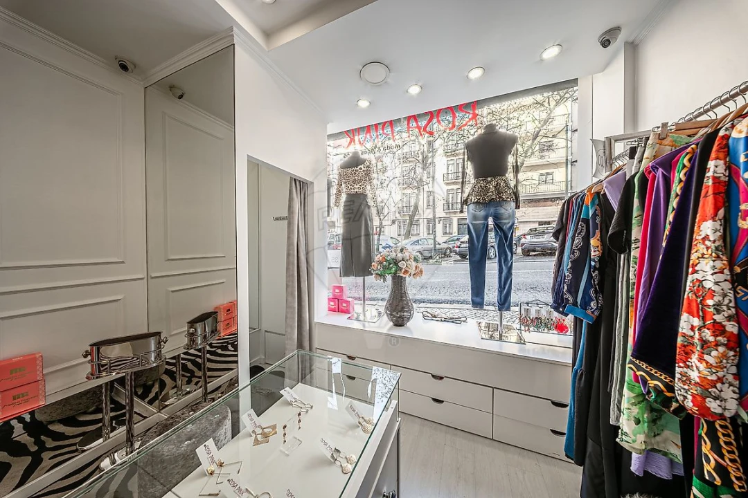 Loja para Venda em Santo António Foto 10