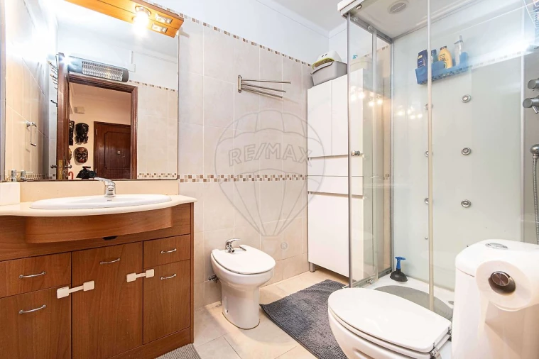 Apartamento T2 para Venda em Venteira Foto 17