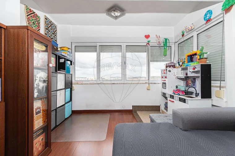 Apartamento T2 para Venda em Venteira Foto 6