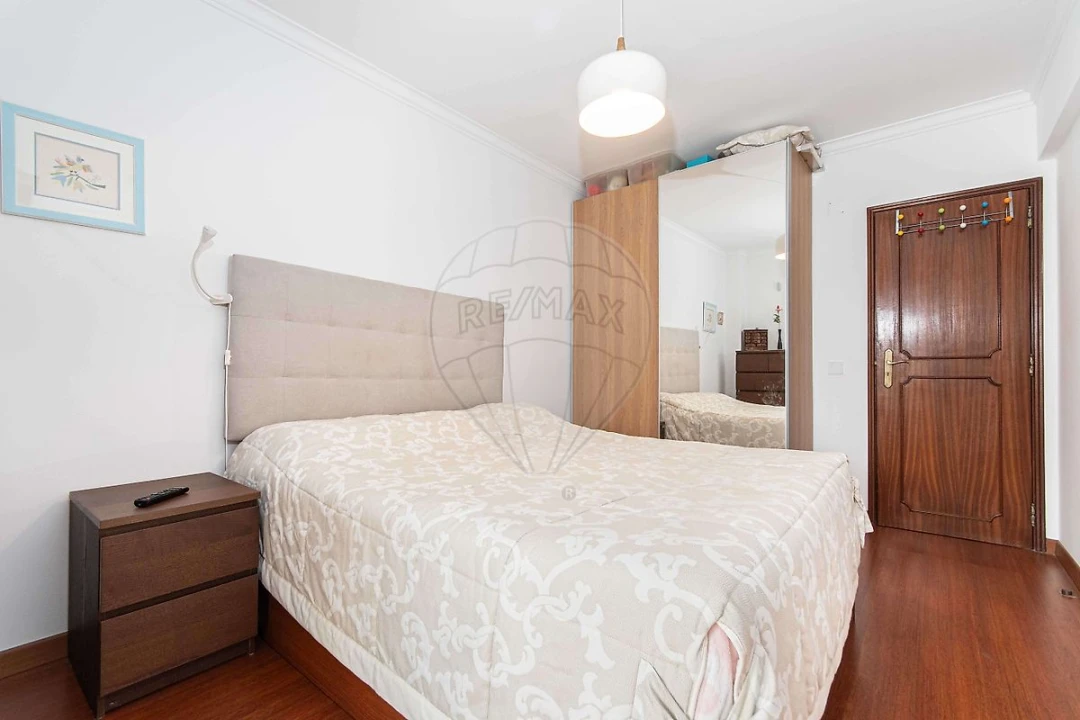 Apartamento T2 para Venda em Venteira Foto 15