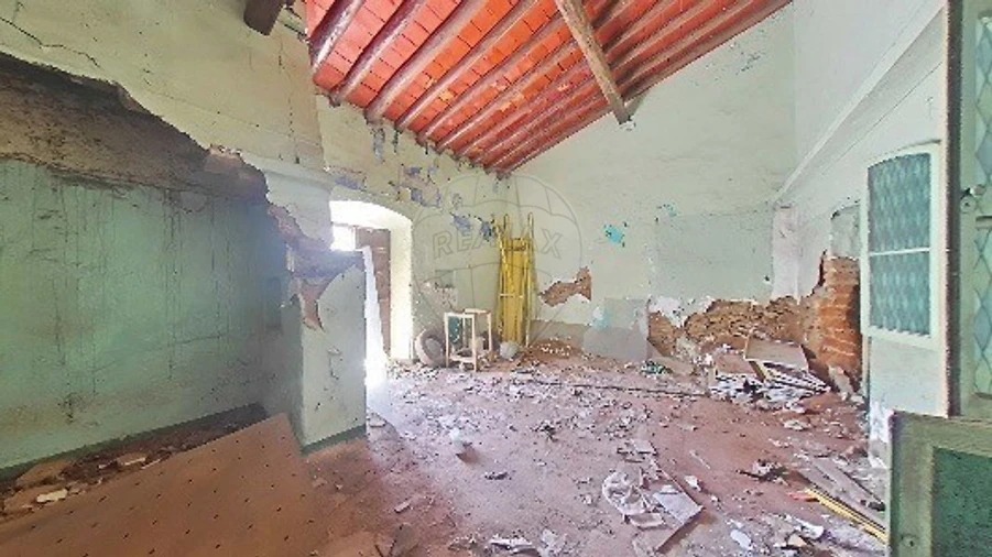 Moradia T4 para Venda em Bencatel Foto 8