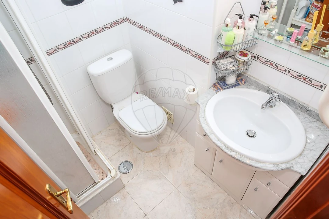 Apartamento T3 para Venda em Carregado e Cadafais Foto 18